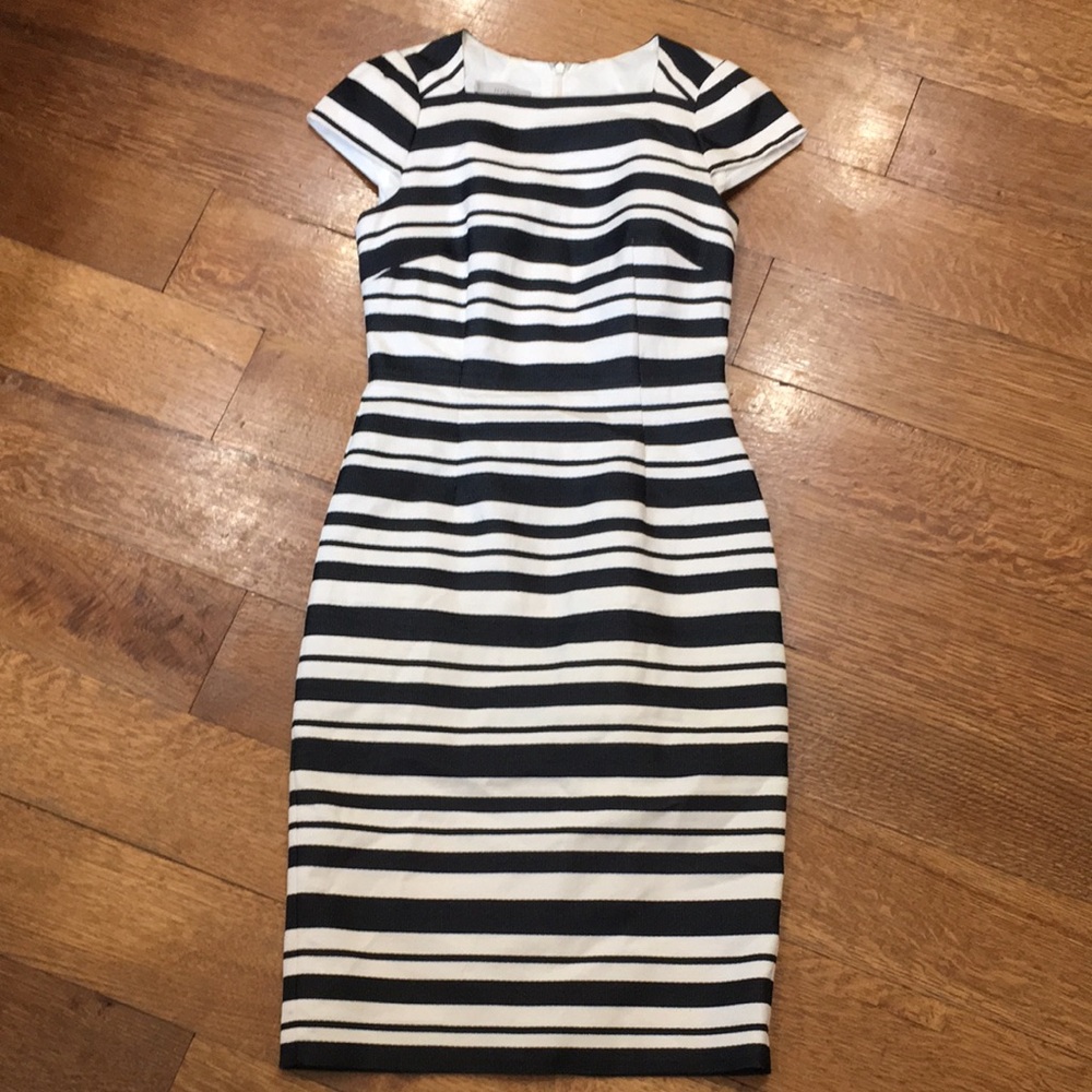 Hobbs Striped Dress size 4